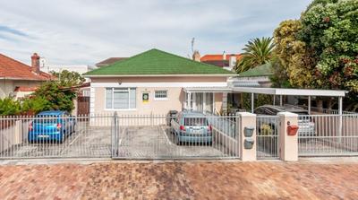 Apartment / Flat For Rent in Fish Hoek, Cape Town